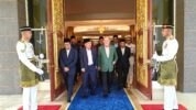 Wakil Presiden RI ke 10 dan 12, Jusuf Kalla atau JK melakukan pertemuan dengan Yang Dipertuan Agong Malaysia Sultan Ibrahim Ibni Sultan Iskandar di Istana Negara Kuala Lumpur