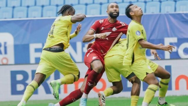 psm makassar menang 3 2 atas barito putera dalam laga lanjutan liga 1 20242025 di stadion batakan 169