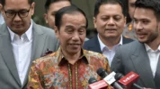 Jokowi Tempuh Jalur Hukum Terkait Tuduhan Ijazah Palsu