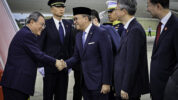 Perdana Menteri Republik Rakyat Tiongkok Li Qiang Saat Tiba di Pangkalan Udara TNI AU Halim Perdanakusuma