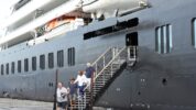 Kapal Pesiar MS Scenic Eclipse II Kembali Kunjungi Pelabuhan Makassar, Bawa 161 Wisatawan Mancanegara