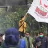 Aksi Demo Badan Eksekutif Mahasiswa Seluruh Indonesia (BEM SI)