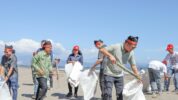 Yayasan AHM Dorong Ekowisata Lewat Pelepasan Tukik dan Bersih Pantai di Padang