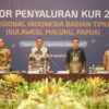 Wakil Menteri Koperasi dan Usaha Mikro, Kecil, dan Menengah (UMKM), Helvi Moraza Saat Menghadiri Rapat Koordinasi Penyaluran KUR 2025 Regional Indonesia Timur yang Mengangkat Tema "Tepat Sasaran, Tepat Guna, dan Tepat Waktu" di Gedung Otoritas Jasa Keuangan (OJK) Makassar, Kamis, (28/7/2025).
