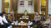Kepala Kepolisian Negara Republik Indonesia (Kapolri) Jenderal Polisi Listyo Sigit Prabowo, Menerima Audiensi dari Pengurus Persatuan Wartawan Indonesia (PWI) Pusat di Mabes Polri, Jalan Trunojoyo, Jakarta, Senin (27/10/2025).