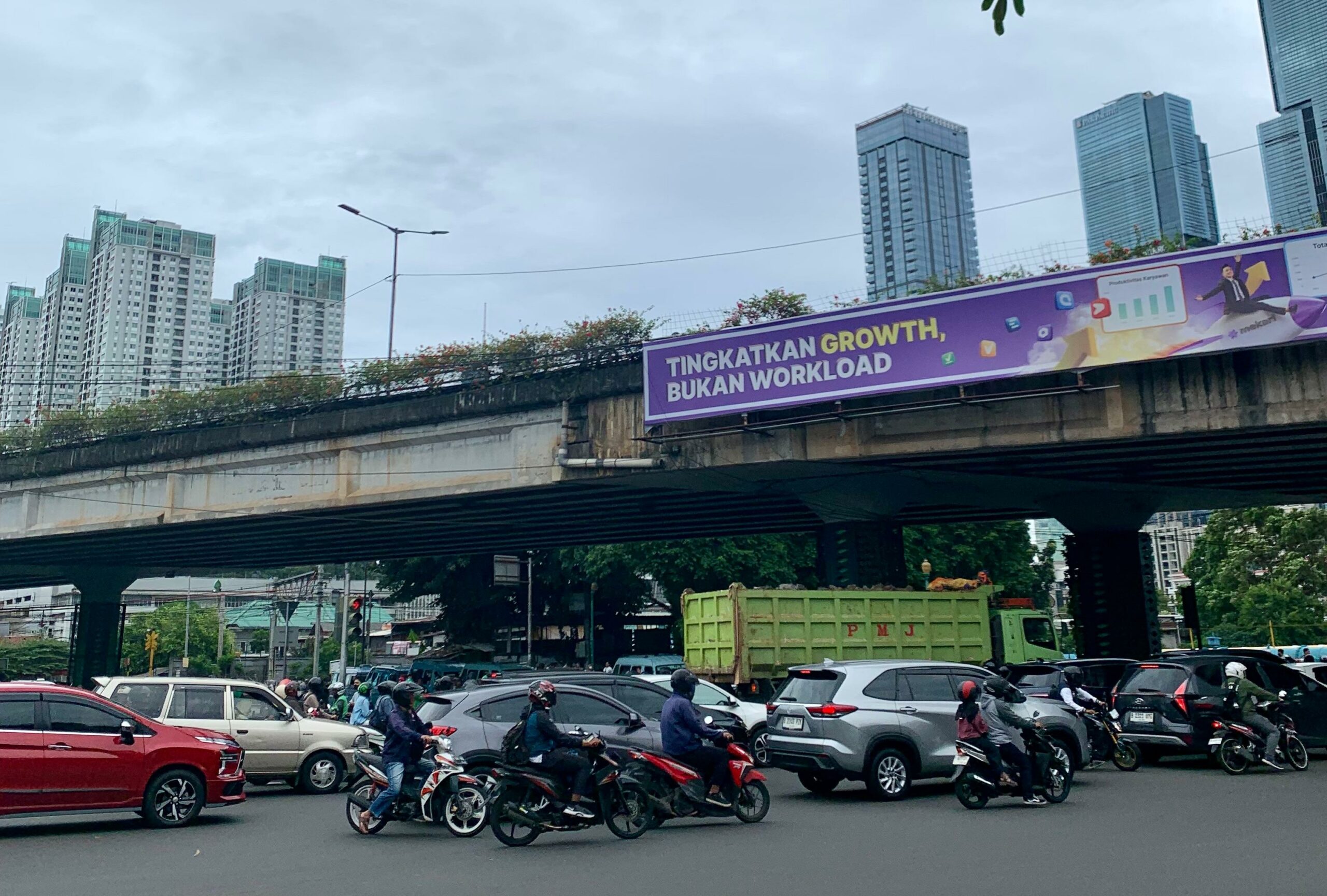 Rakyat News - Kemacetan di Jakarta - Andi Fatur Rezky AAR