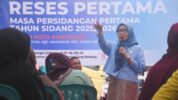 Reses Pertama Anggota DPRD Makassar Rezki di di Jalan Sungai Saddang Baru Lorong Mumin II RW 002, RT 004, Kelurahan Ballaparang, Kecamatan Rappocini, Selasa (14/10/2025).
