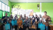Dosen UNM Latih Guru SMK Garudaya Gowa Kuasai Pembuatan Pola Busana Digital