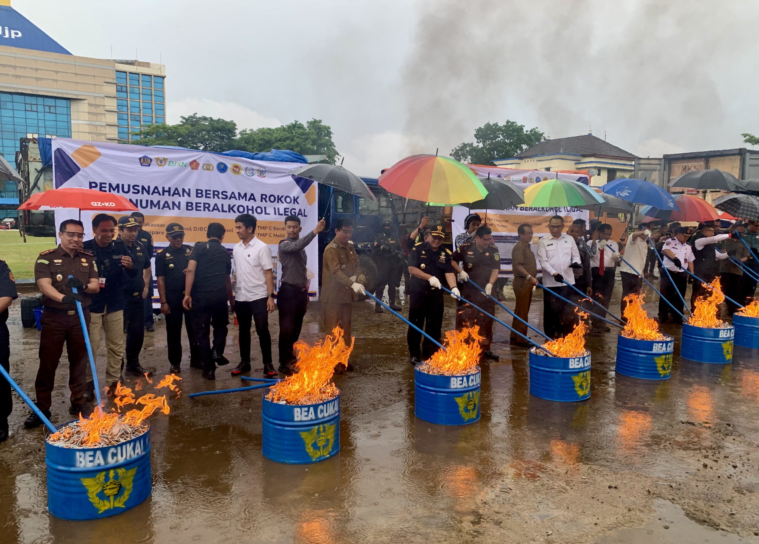 Bea Cukai Sulbagsel Musnahkan 13,88 Juta Batang Rokok Ilegal dan 1.715 Liter MMEA