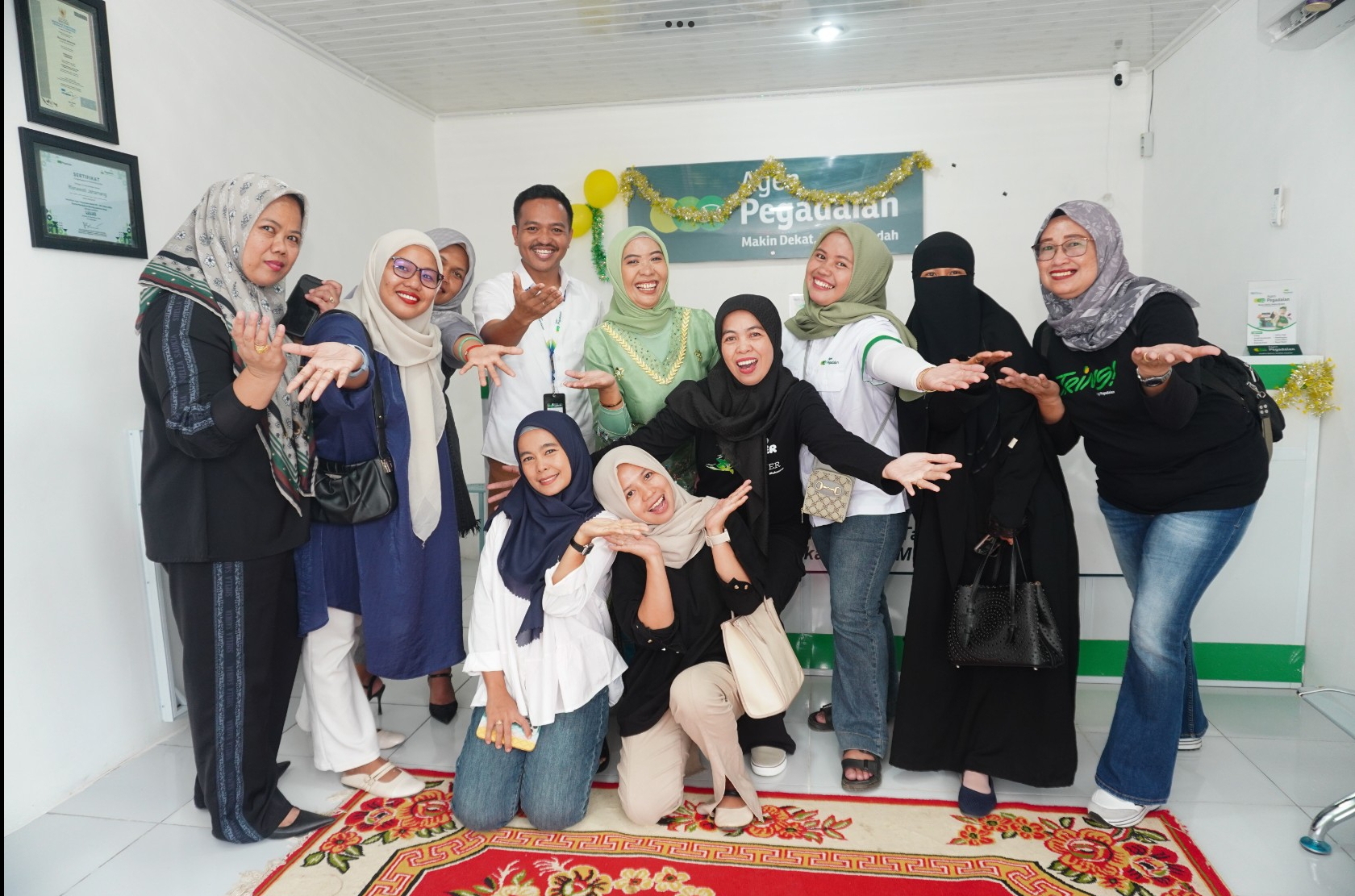 Mini Outlet Agen Pegadaian Resmi Hadir di Desa Batang, Risnawati Jahamang Siap Layani Masyarakat